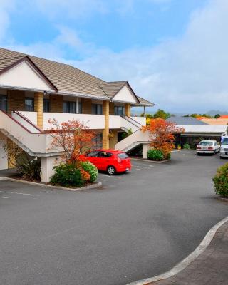 Fenton Court Motel