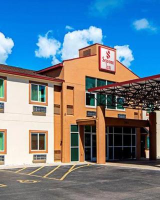 Seasons Inn Traverse City