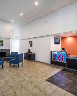 Motel 6-Irving, TX - Irving DFW Airport East