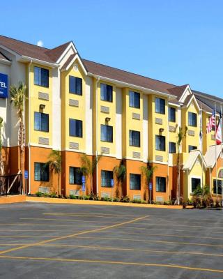 Microtel Inn & Suites by Wyndham New Braunfels I-35