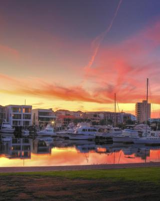 Haven Marina Motel