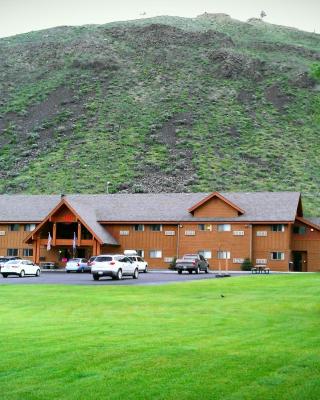 Yellowstone Village Inn and Suites