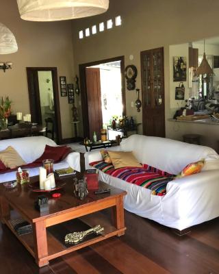 Quarto para 2 perto da praia Guarajuba