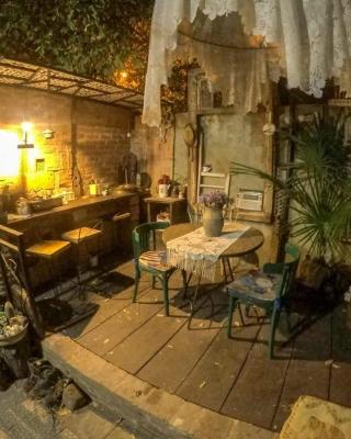 Nona's Guest House