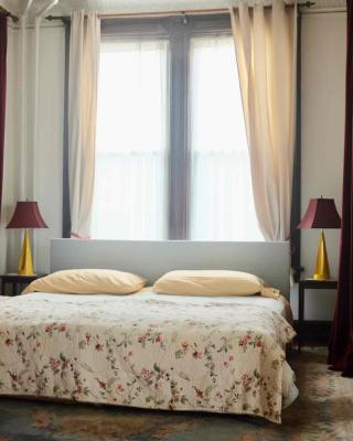 Fort Pl B&B and Gallery