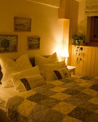 An den Elbwiesen Gästezimmer "Weißstorch" Nur Nichtraucher
