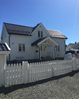 Koselig hus nært havet i Lofoten, Kabelvåg