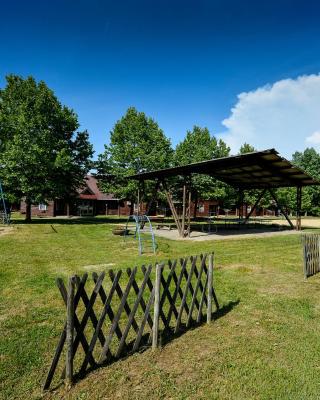Oliver Inn Camping