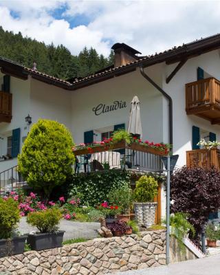Haus Claudia B&B