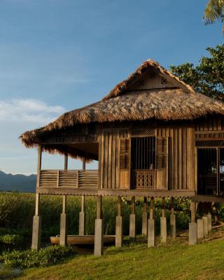 Bon Ton Antique Wooden Villas