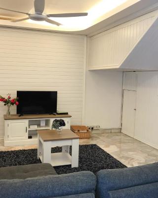 Bukit Tinggi, Klang- Cozy home