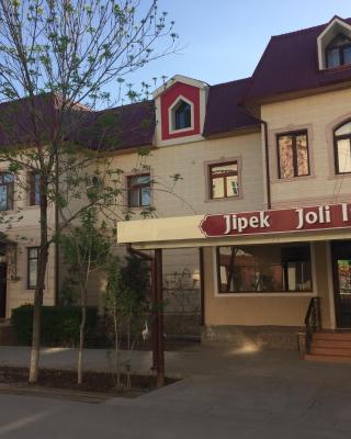 Jipek Joli Inn