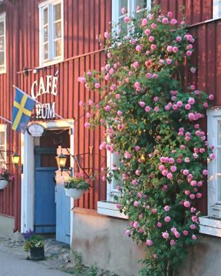 Garvaregården Hotel , B&B och Café