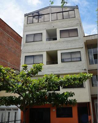 Habita Estudios Laureles