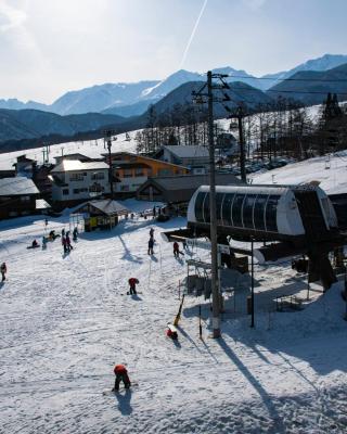La Vista Hotel Tsugaike - Stay on the Slopes