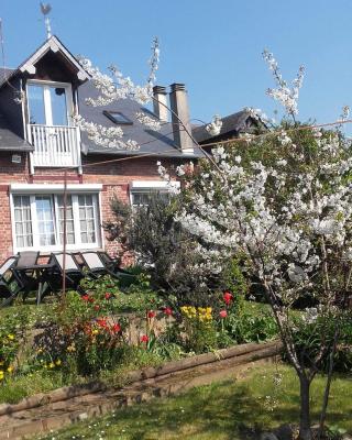 Vacances Paisibles Sur La Côte Fleurie.