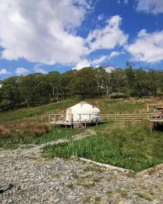 Syke Farm Campsite - Yurt's and Shepherds Hut