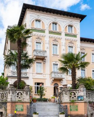 Albergo Hotel Tesserete