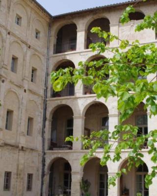 Clos des Arts Suspendus