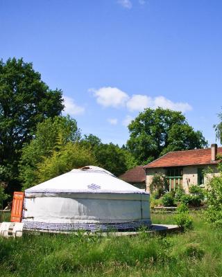 Yourtes de Vassivière