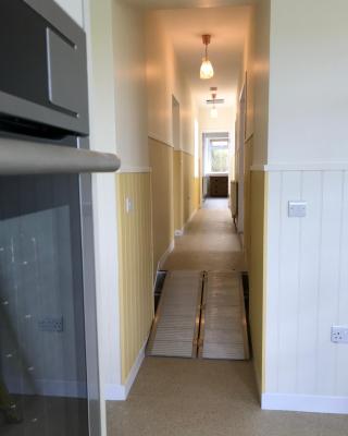 Bayview Cottage, Dunnetbay accommodation