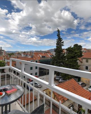 Via Porto Rooms