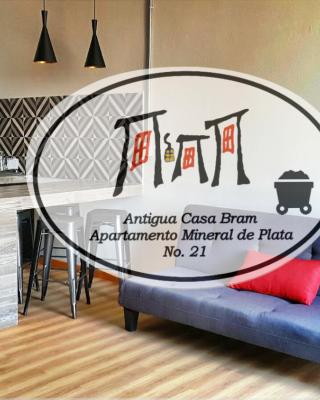 Antigua Casa Bram / Apartamento Mineral de Plata