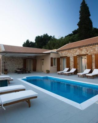Villa CLEO