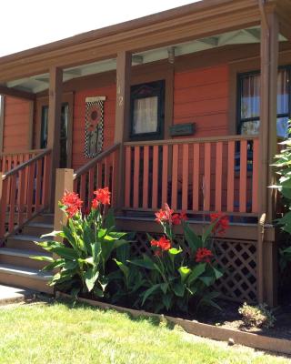 Historic Santa Rosa Cottage