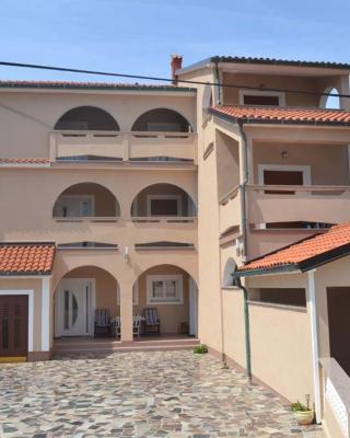 Apartments Jasna and Mirko