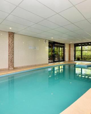 Holiday home with indoor pool and sauna