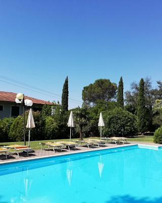 Hotel Monti