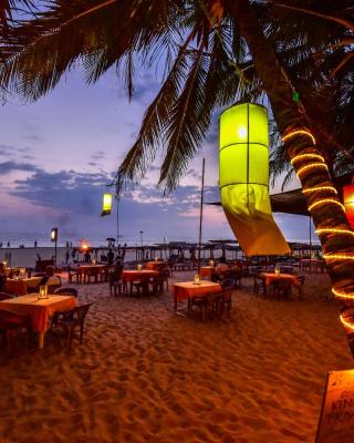 International Beach Hotel & Restaurant