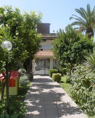 Luana Inn Holiday