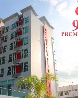 906 Premier Hotel