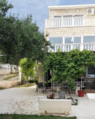 Apartment Maslenica, near Zadar