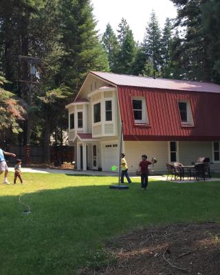 Carriage House at Yosemite