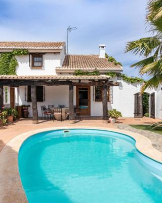 Encantadora casa con piscina privada y chimenea