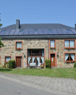 Holiday Home in Daverdisse near Forest