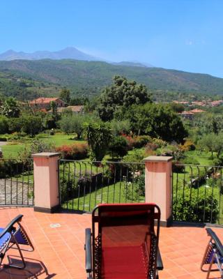 Villa Vulcano, tra l'Etna e il mare