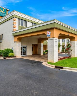 Quality Inn Huntersville near Lake Norman