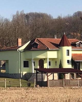 Holiday Home Rodjak sa sela