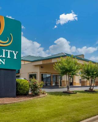 Quality Inn Auburn Campus Area I-85