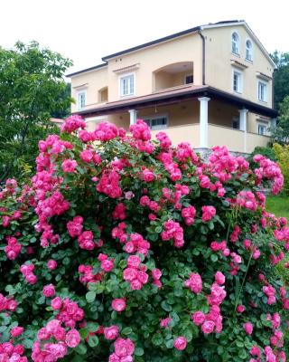 Guesthouse Villa AnnaDora