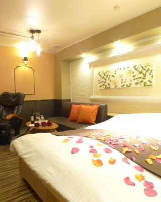 Hotel GOLF Hodogaya (Adult Only)