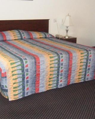 Deluxe Inn Palacios