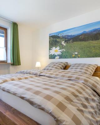 Ferienwohnungen Alpentraum - Landhaus Eberle