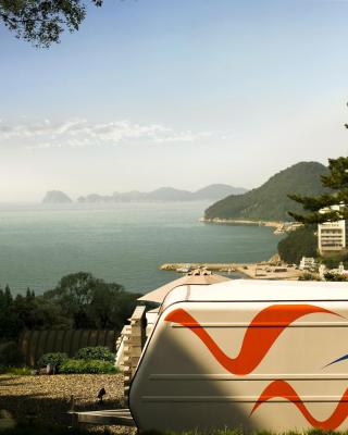 Tropical Dream Spa Caravan