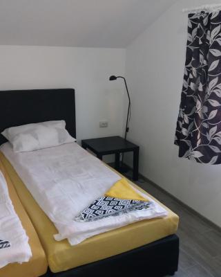 CASA BARZA