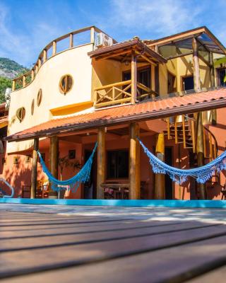 Casa Bonita Hospedagem e Café